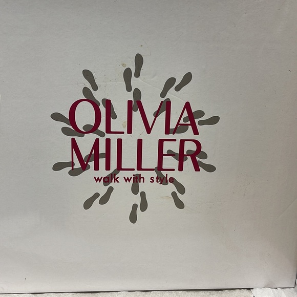 BNIB Olivia Miller woman's Winter boot size - Picture 8 of 8